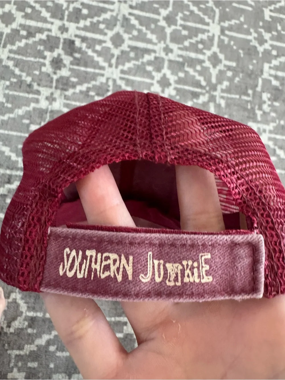 Southern Junkie casual burgundy